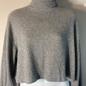 Hollister Gray Cowl & Turtlenecks Sweater